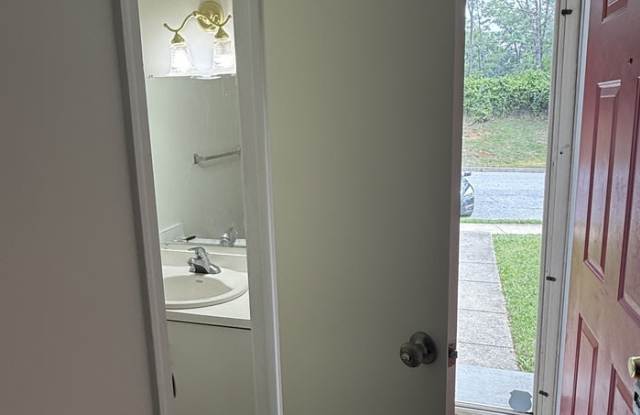 96 Courtland Woods Circle Gallery 2