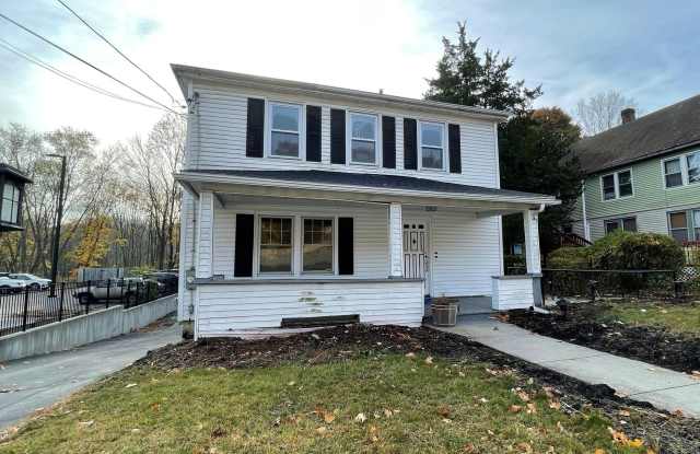 482 W Main Street photos photos