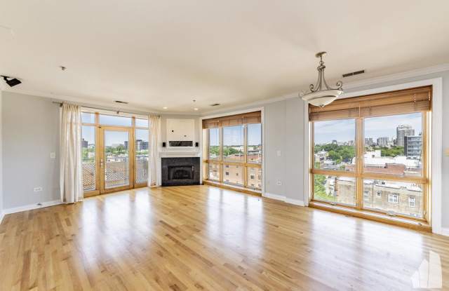 1444 N Orleans St photos photos