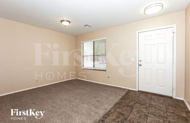 1205 East Desert Moon Trail Gallery 2