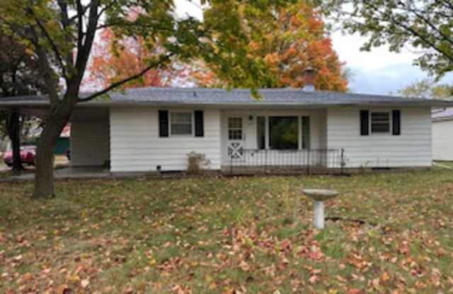 1325 Crystal Court photos photos