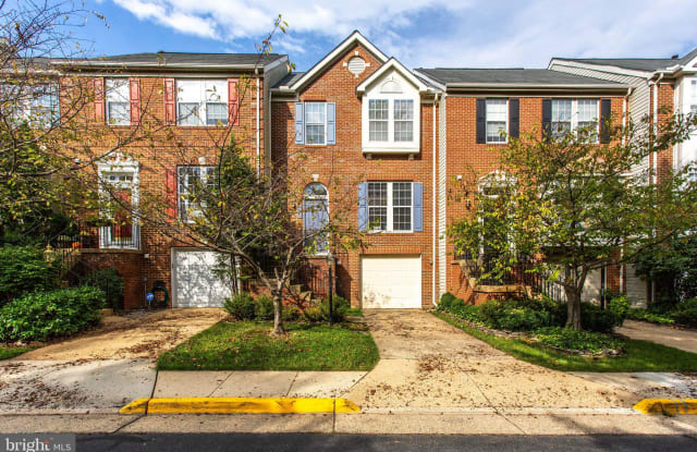 2004 MEADOW SPRINGS DRIVE - 2004 Meadow Springs Drive, Tysons Corner, VA 22182