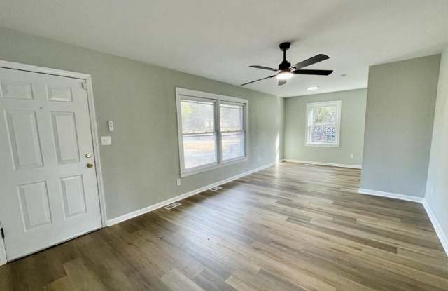1514 Roxie ~ Welmar Heights Gallery 3