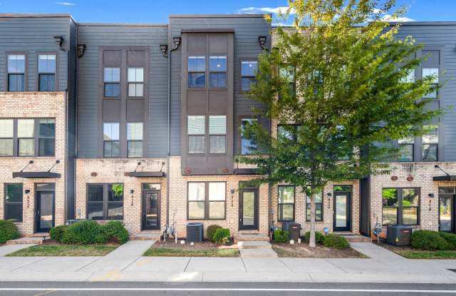 Luxury 4-story, 3-bed, 3.5 bath Townhome in Tremont Square of South End! photos photos