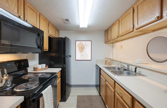 Bennington Pond Apartments Gallery 2