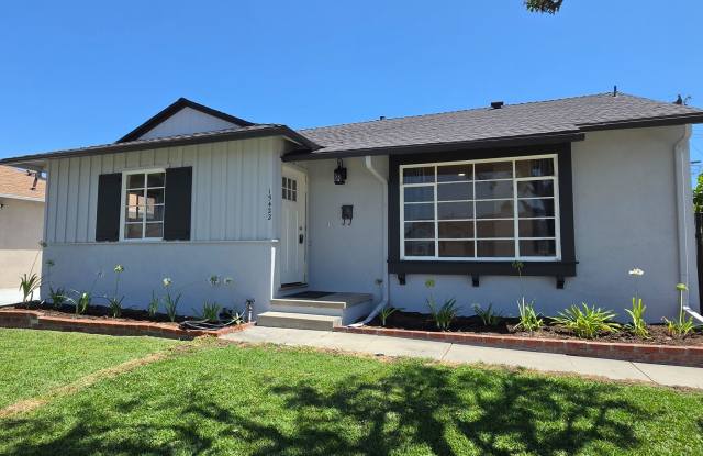 East Whittier 3 Bed 1.5 Bath House With Remodeled Kitchen and Bathrooms Available Now! photos photos