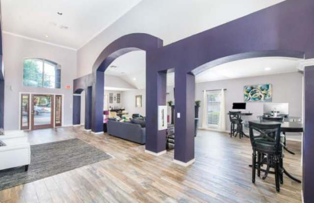 1143 Southcreek Dr Gallery 4
