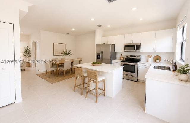 11846 SW 246 Ln Gallery 4