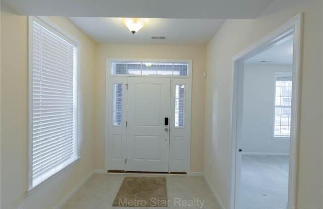 2737 S Spurway Drive Gallery 4