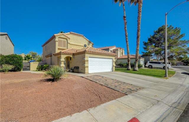 2064 Waverly Circle Gallery 3