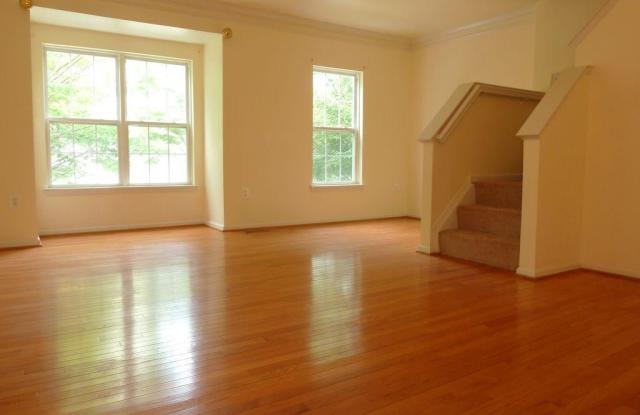 18623 VILLAGE FOUNTAIN DRIVE Gallery 2