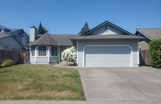 1701 Dutton Avenue - 1701 Dutton Avenue, Roseland, CA 95407