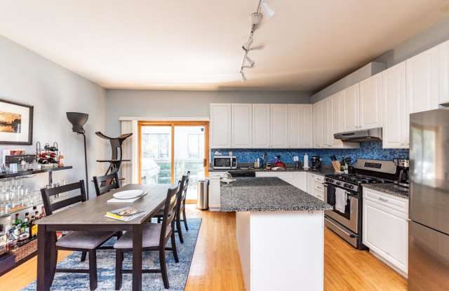 448 North Carpenter Street photos photos