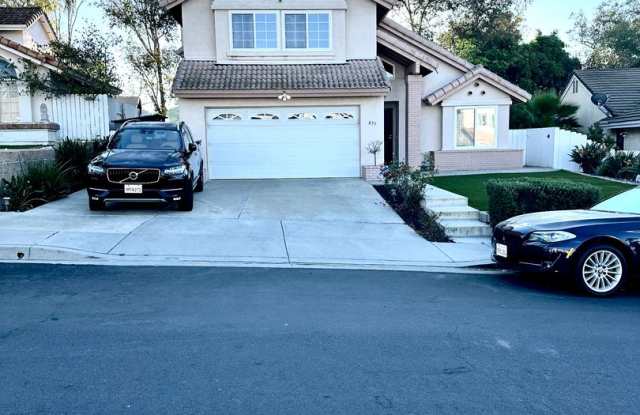 Move in Ready 3bed/3bath, beautiful backyard photos photos