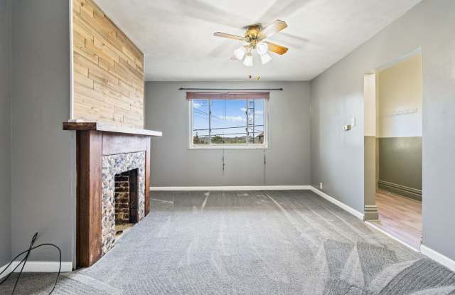 Cute Refreshed 3 Bedroom with Central Air Gallery 1