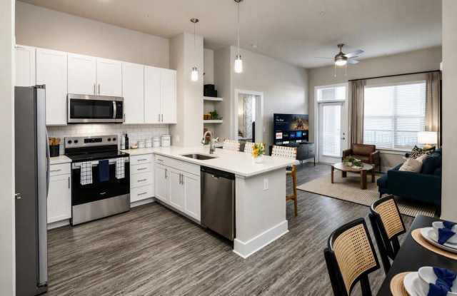 Abberly Royal Creek Apartment Homes Gallery 1