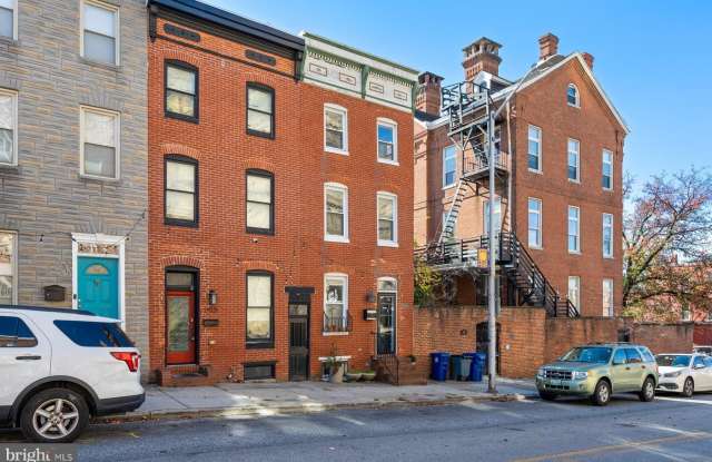 1913 E LOMBARD Street photos photos