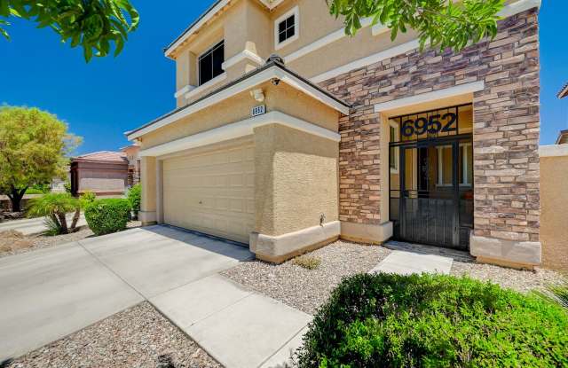 Stunning 3 bedroom in Centennial Hills with SOLAR! Gallery 1