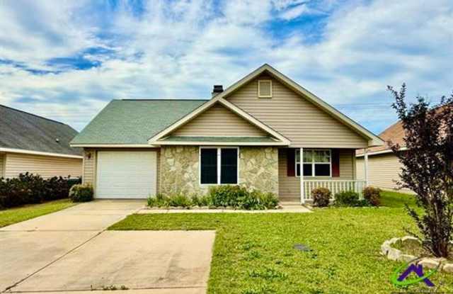 504 Eagles Landing Trail - 504 Eagles Landing Trail, Warner Robins, GA 31093