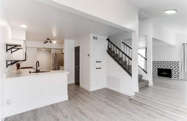 2819 Briar Knoll Drive - 2819 Briar Knoll Drive, Henderson, NV 89074