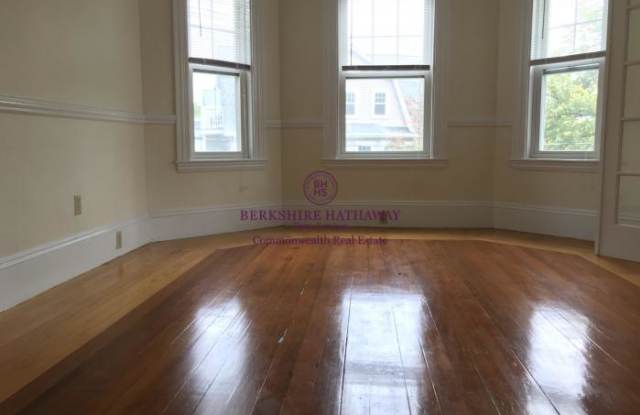 23 Bow St. Gallery 4