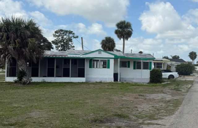 North Fort Myers Unit photos photos