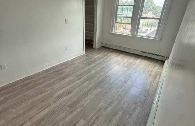 85 Sunnyside Ter Gallery 2