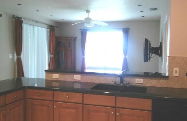 3941 Caparosa Circle Gallery 4