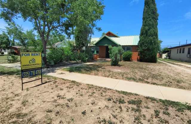 CUTE 2 bedroom, 1 bath home AVAILABLE NOW! photos photos