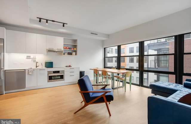 1625 ECKINGTON Place NE unit: 604 photos photos