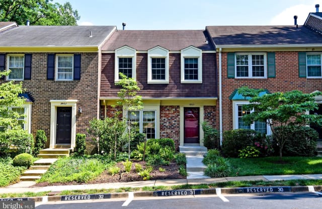 7805 BYRDS NEST PASS - 7805 Byrds Nest Pass, Annandale, VA 22003