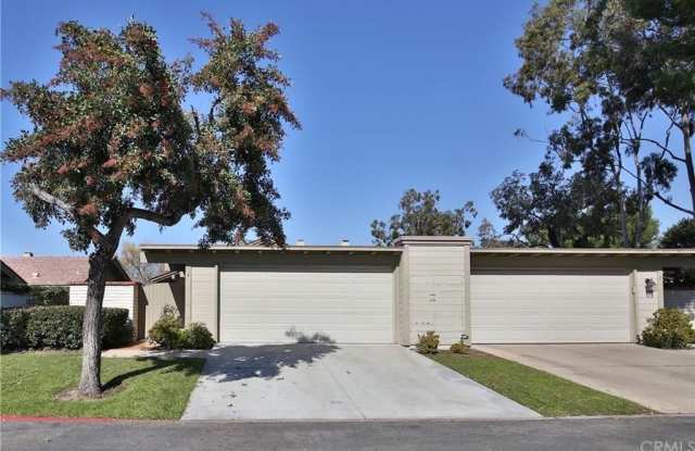 4 Palos - 4 Palos, Irvine, CA 92612