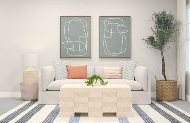 Room in 4 Bedroom Home at Tulip Bloom Ln Gallery 3