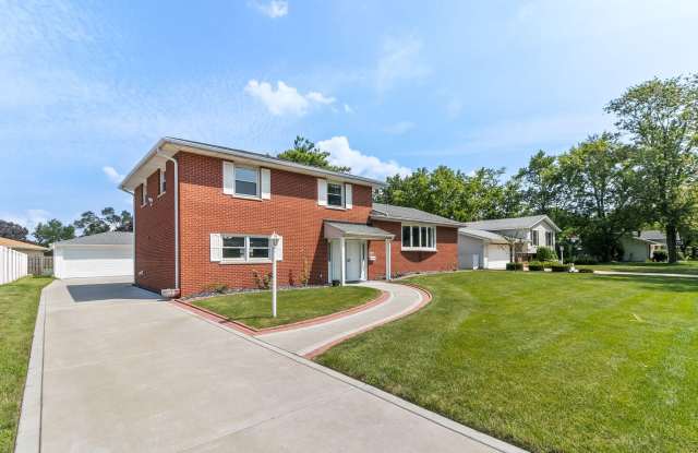 1419 Fran Lin Parkway Gallery 2