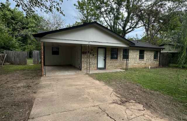 3 Bedroom and 1.5 Bathroom home. Gallery 1