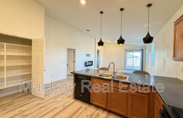 2372 E. Dust Devil Dr. Gallery 4
