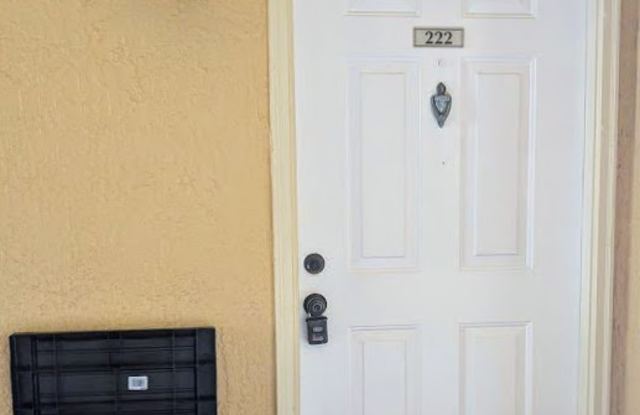 4333 Bayside Village Dr Apt 222 - 4333 Bayside Village Drive, Town 'n' Country, FL 33615