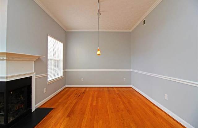 502 Fraser Street SE Gallery 3