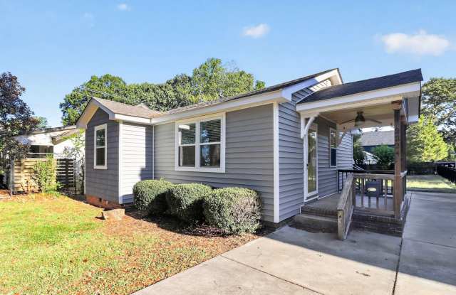 Adorable 2 Bedroom House in Smallwood Neighborhood! Gallery 1