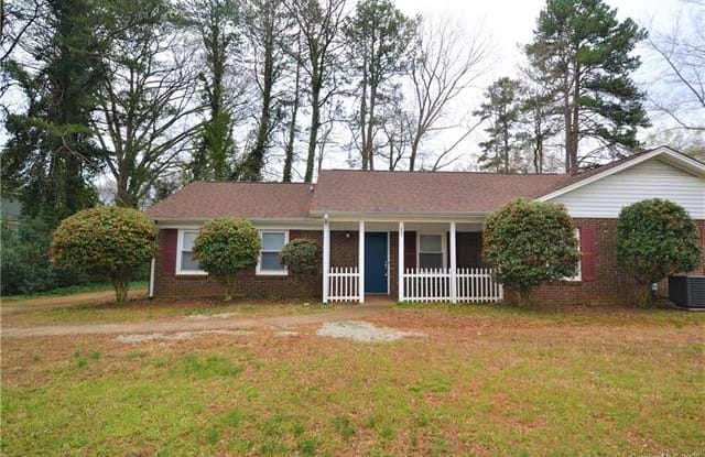 900 Goshen Place - 900 Goshen Place, Charlotte, NC 28211