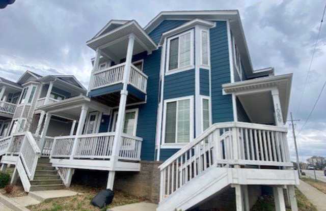 1089 N Leverett Avenue photos photos