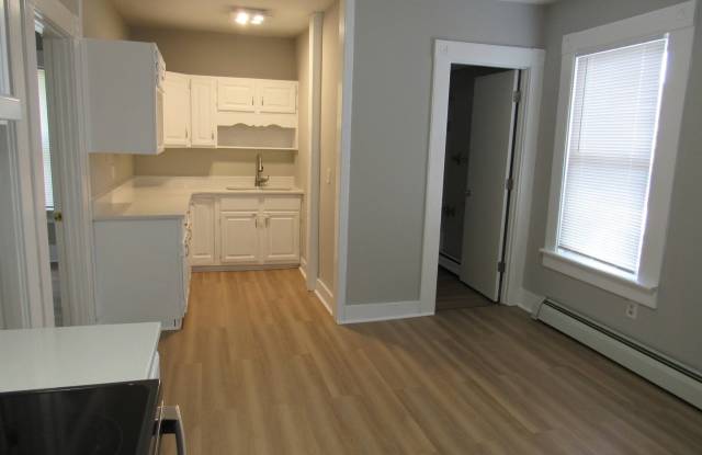 15 Robillard St Gallery 4