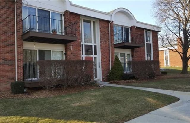 29511 BOBRICH BOBRICH Bldg B-1 Unit 26 - 29511 Bobrich, Livonia, MI 48152