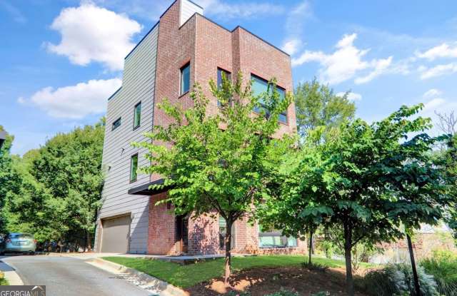 623 NE Irwin Street Street NE photos photos