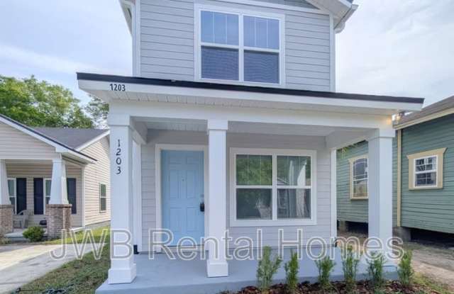 1203 Weare St photos photos