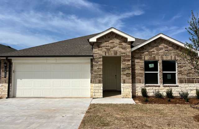 Amazing 4 Bedroom Home in Mustang Schools photos photos