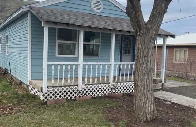 1126 S 4th St photos photos