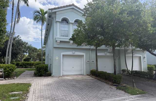 3251 LAUREL RIDGE Circle Gallery 2