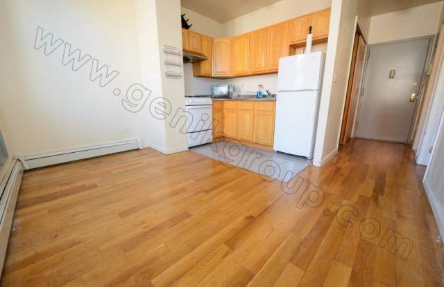 327 Grand Street photos photos