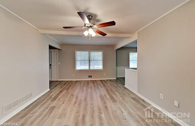 1078 Strawberry Lane Gallery 2